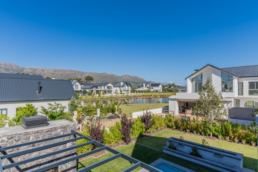 5 Bedroom Property for Sale in Val De Vie Estate Western Cape